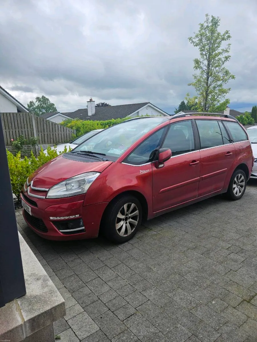 Citroen C4 Picasso 2011 - Image 2
