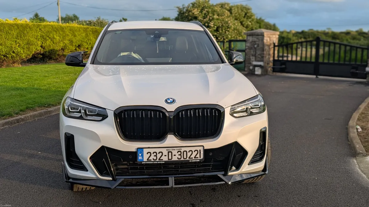 2023 BMW X3 M Sport Plug-in Hybrid (232) - Image 2