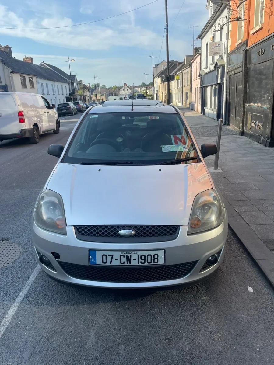 Ford fiesta - Image 3