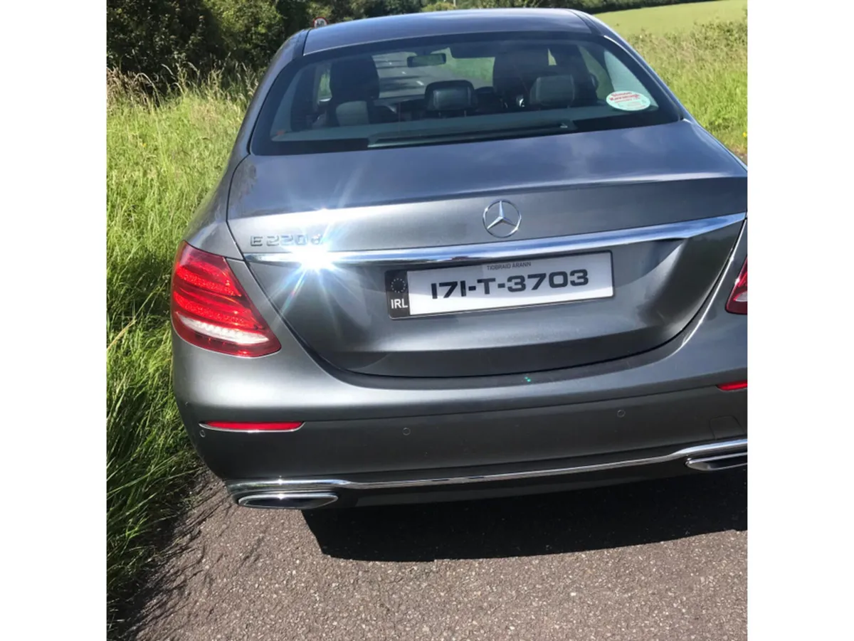 Mercedes-Benz E-Class E220 D SE 4DR AUTO - Image 4