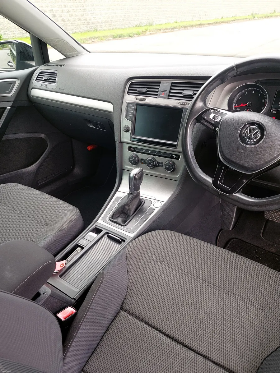2016 - VW  GOLF- Automatic -Like New - Image 4
