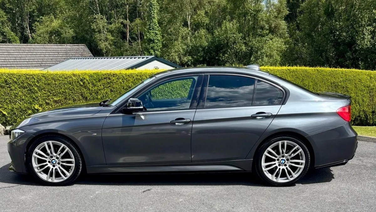 2015 BMW 320D F30 M-SPORT M-PERFORMANCE KIT - Image 3