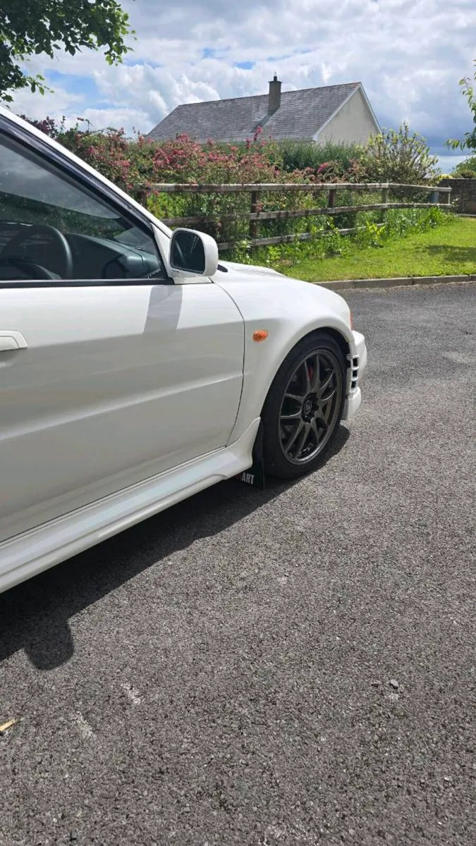 Mitsubishi Evo 6 VI - Image 4