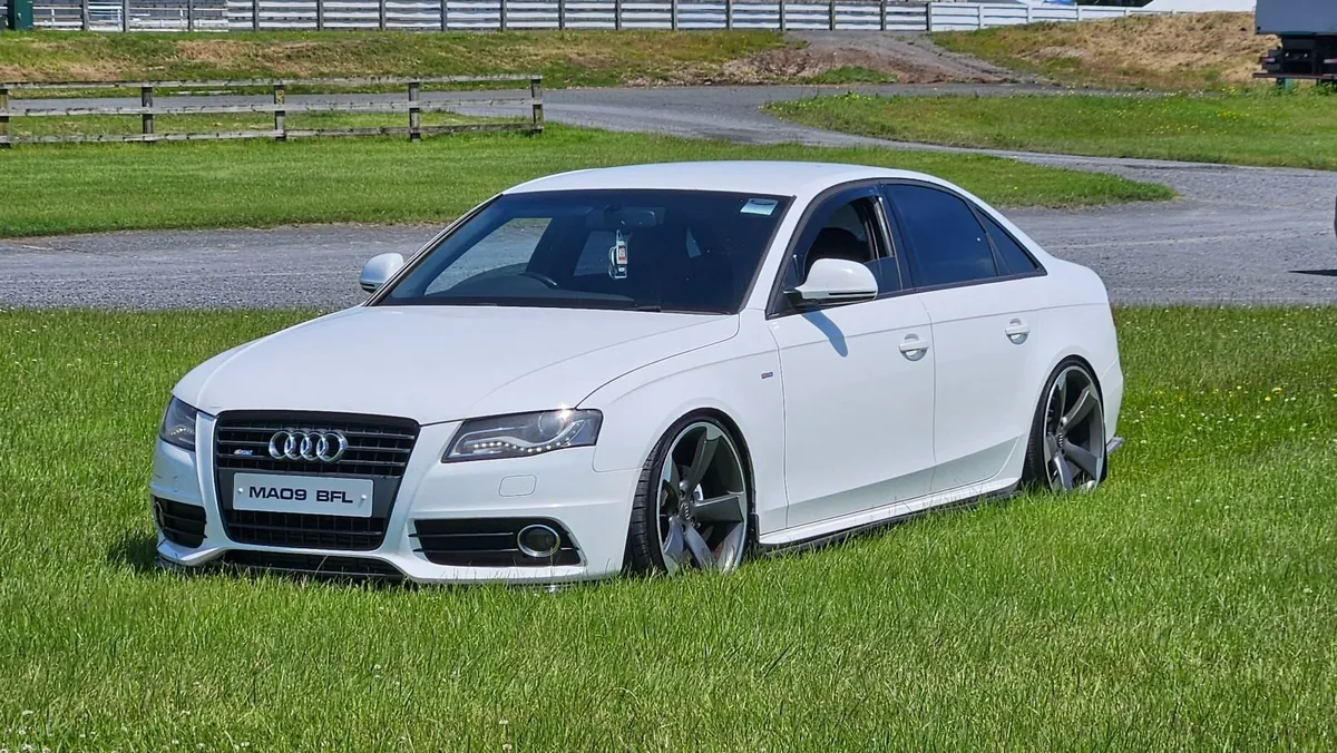 Audi A4 - Image 1