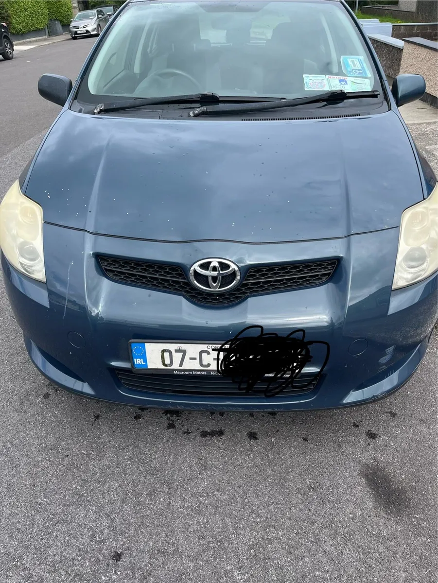 Toyota auris - Image 1