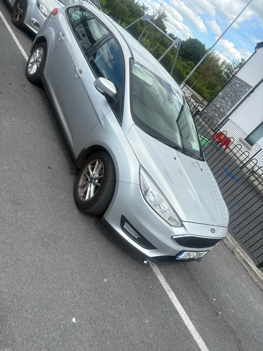 Car - Image 1