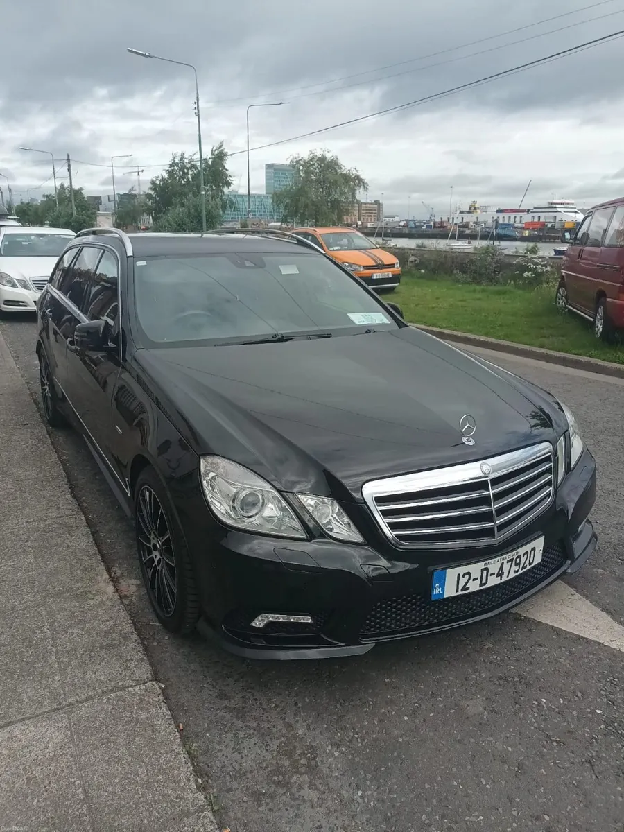 Mercedes-Benz E-Class 2012 - Image 1