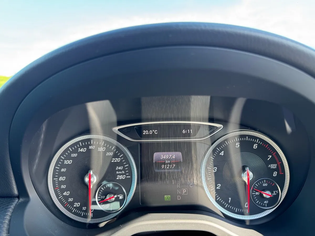 Mercedes A180 1.6L Automatic | Dealer serviced - Image 2