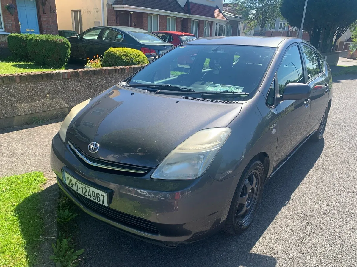 Toyota Prius - Image 2