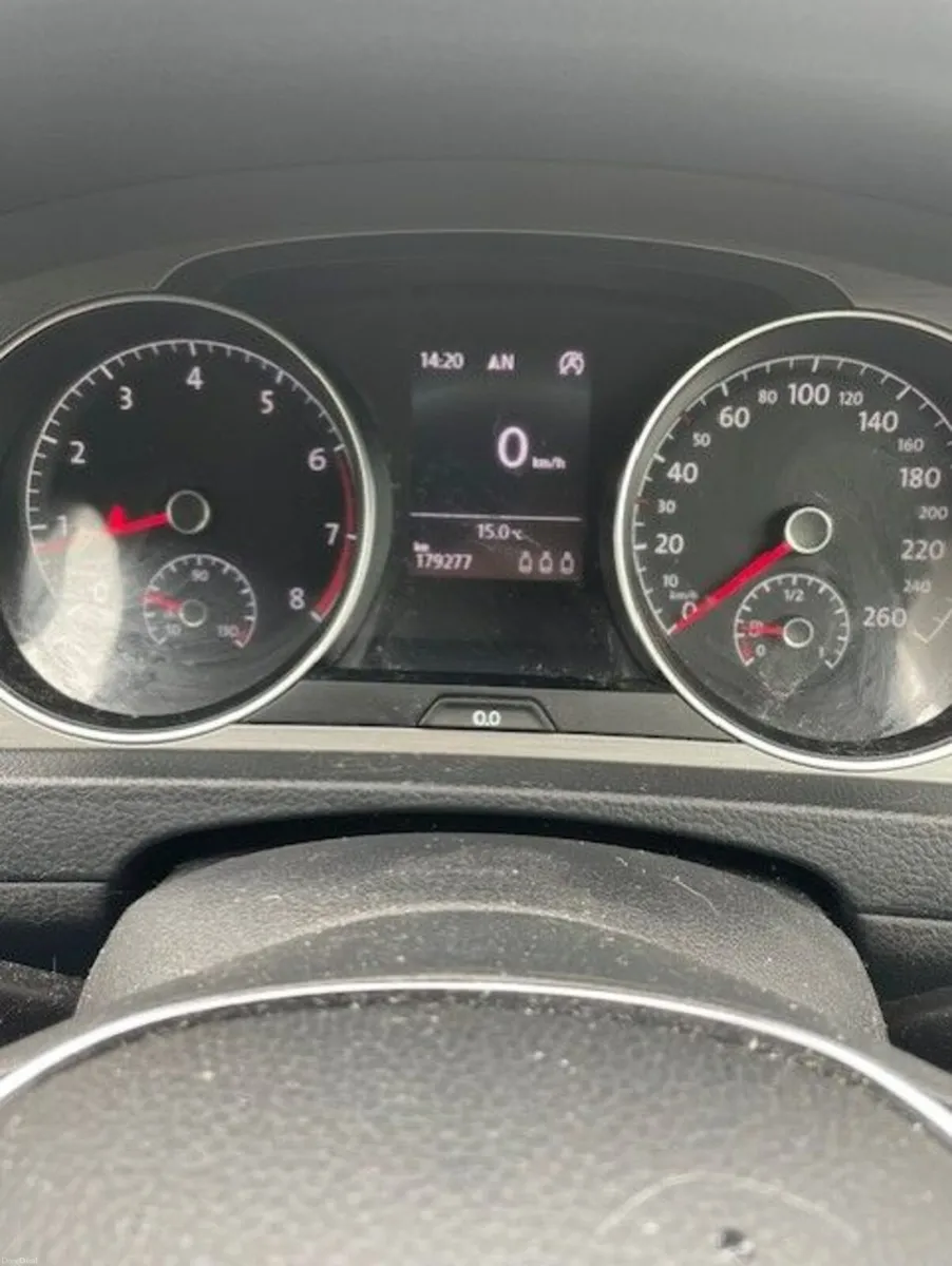 Volkswagen Golf 2014 Petrol - Image 6