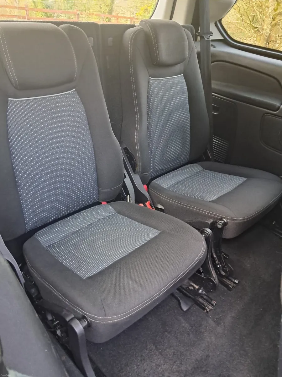Ford Galaxy 2015 - Image 4