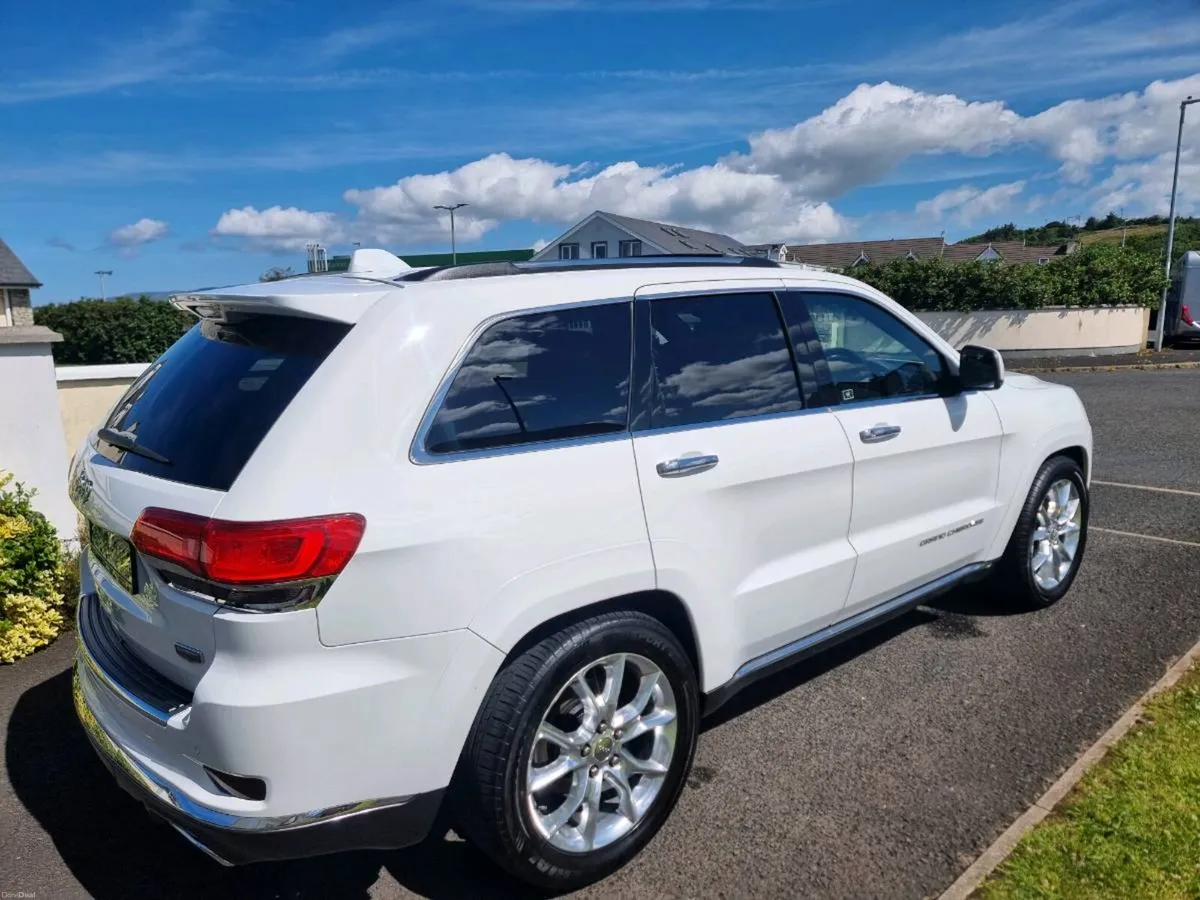 162 Jeep Grand Cherokee Summit + - Image 3