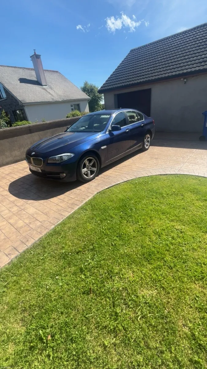 BMW 520d - Image 1