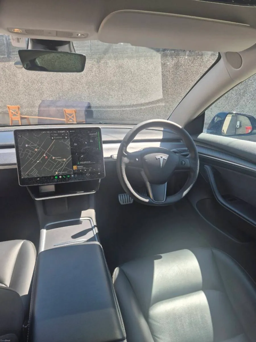 Tesla Model 3 Performance - Image 4