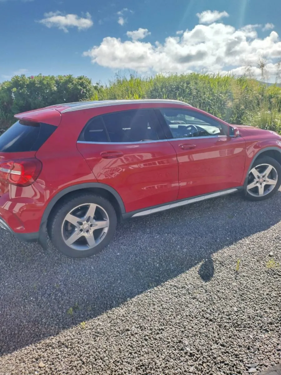 Car - Image 3