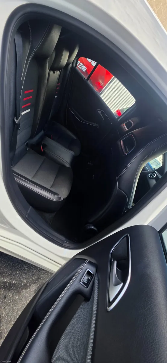 Mercedes-Benz A-Class 2017 - Image 6