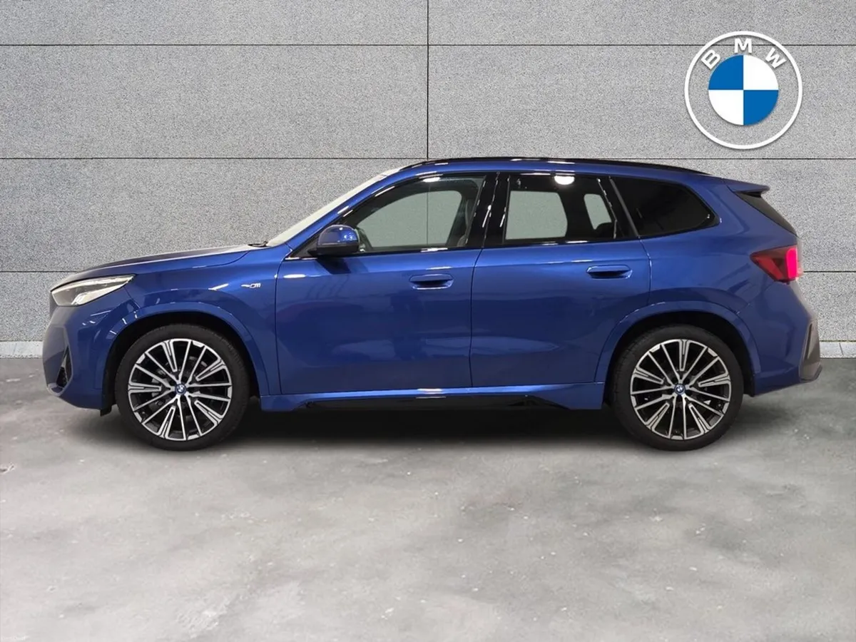 BMW iX1 eDrive20 M Sport - Image 3