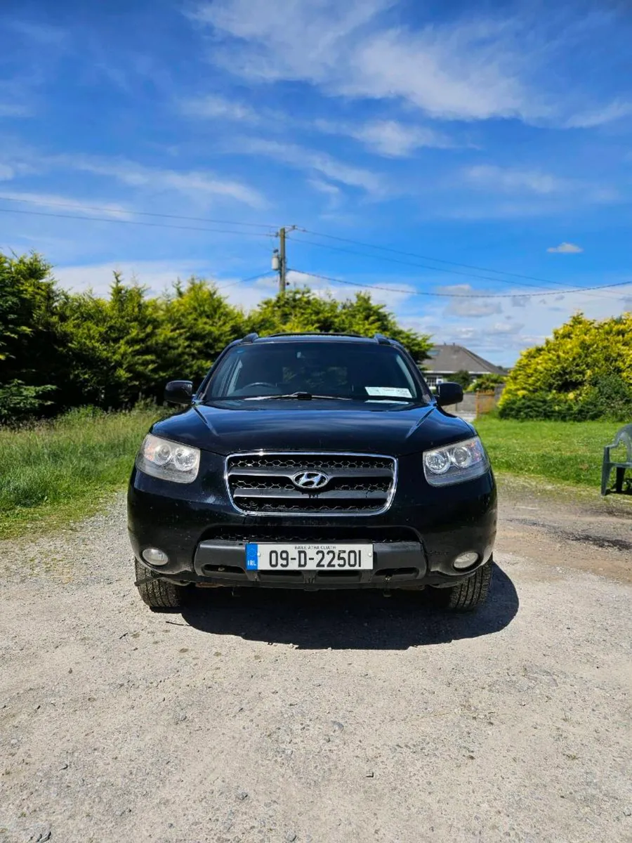Hyundai Santa Fe 2009 - Image 1