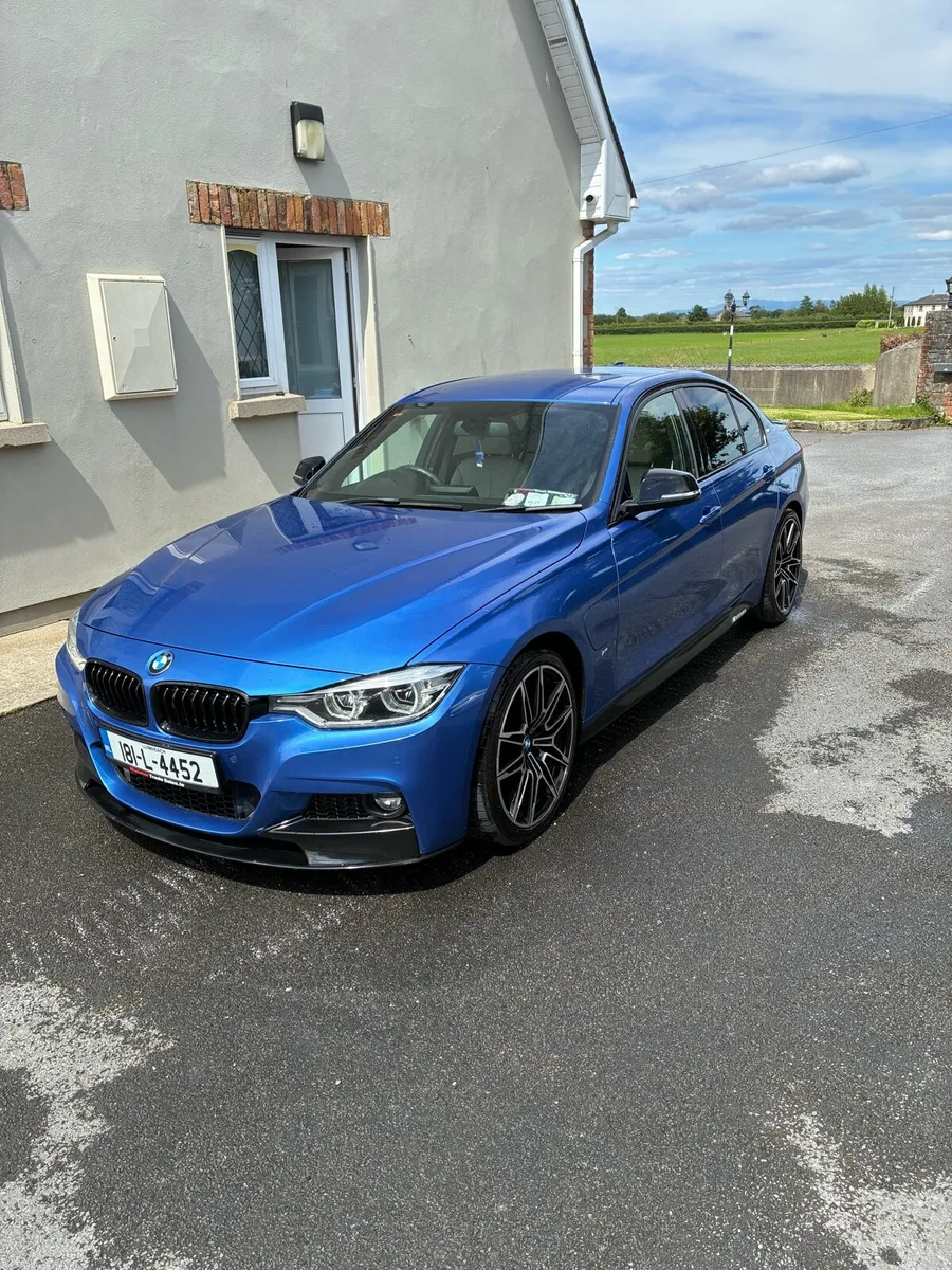 2018 BMW 330e M sport - Image 1