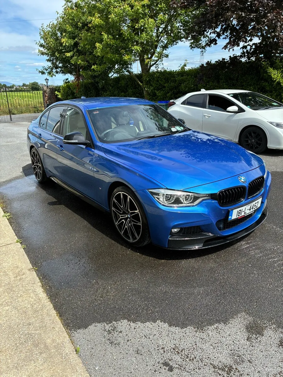 2018 BMW 330e M sport - Image 2