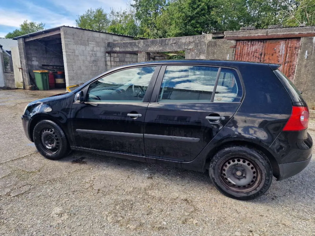 05 Volkswagen Golf - Image 3