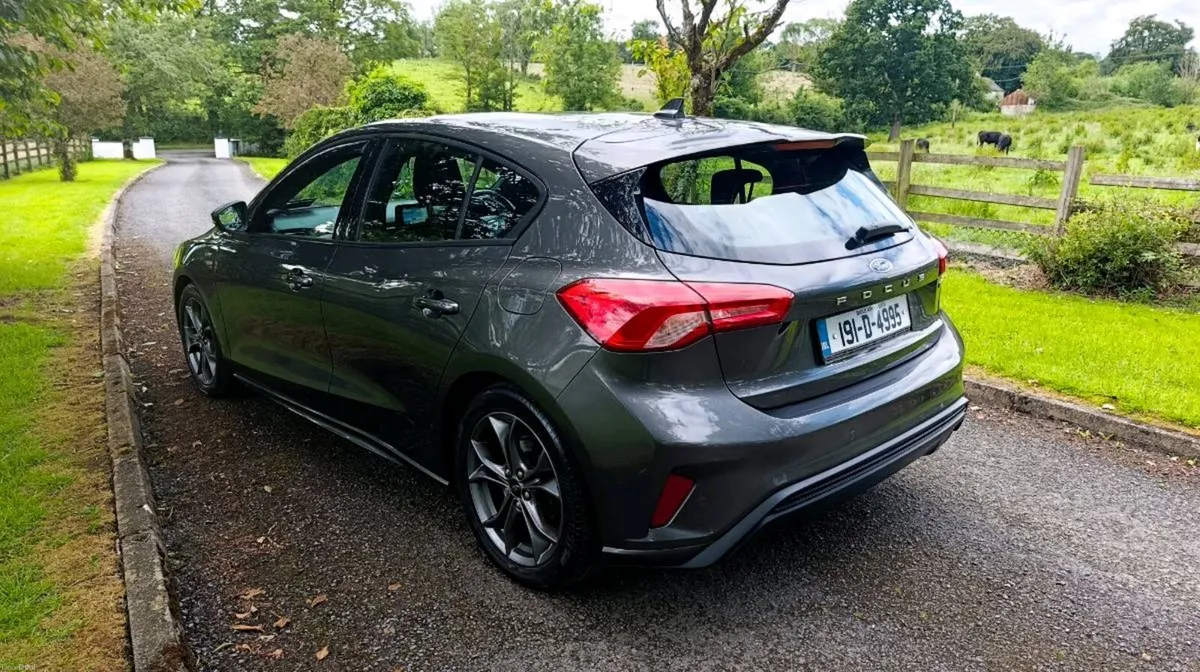 2019 Ford Focus Stline Diesel - Image 4
