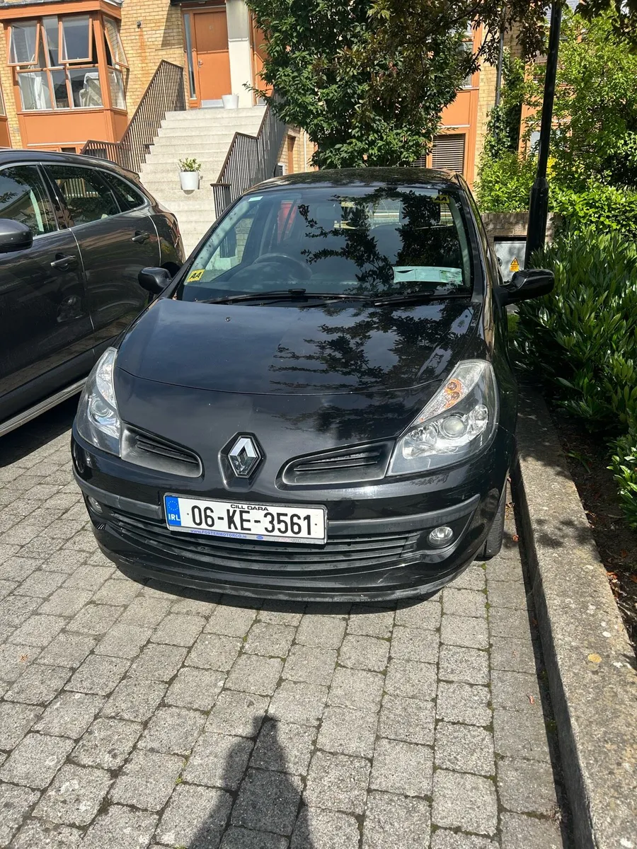 Renault Clio 33,000 miles from new - Image 3