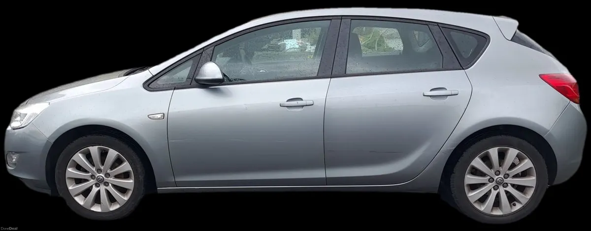 Opel Astra 2012 - Image 1