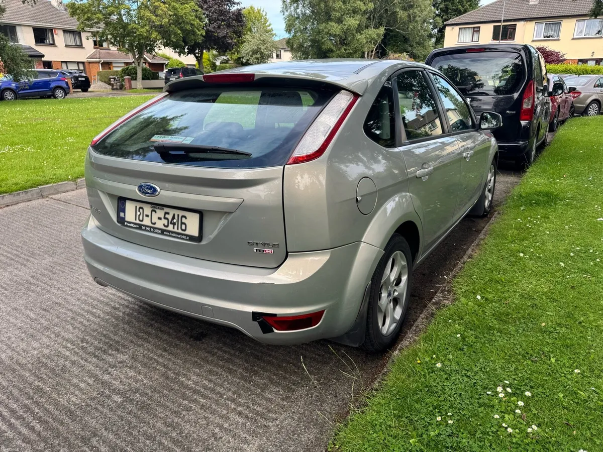 Car - Image 2