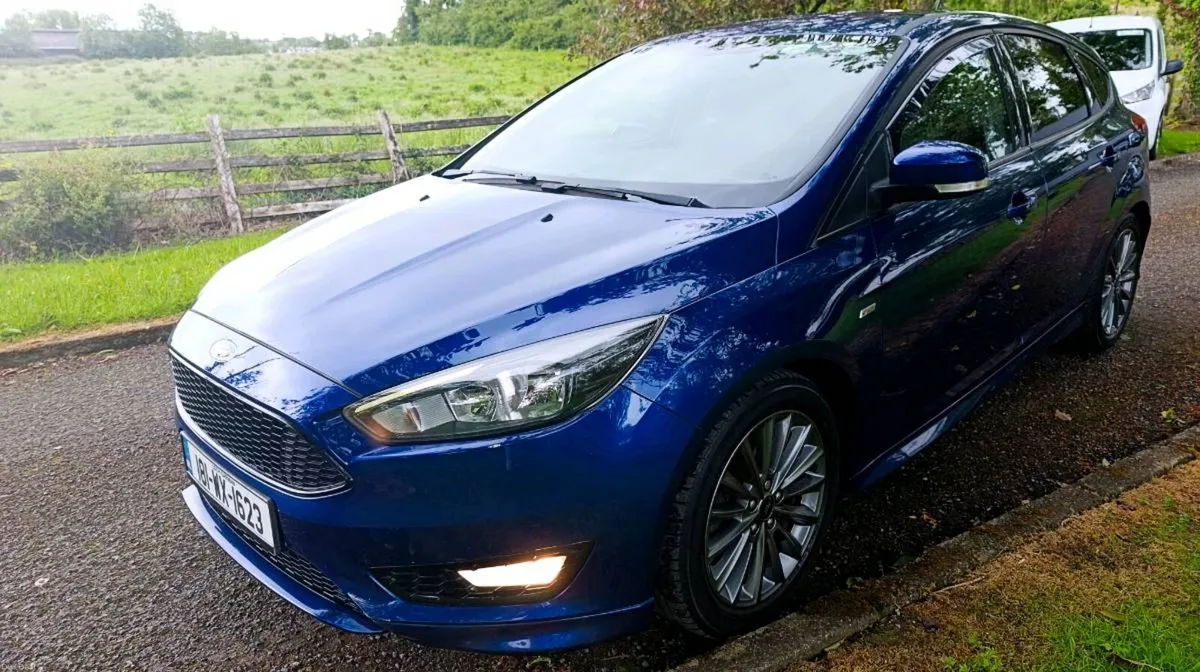 2018 Ford Focus Stline Diesel - Image 2