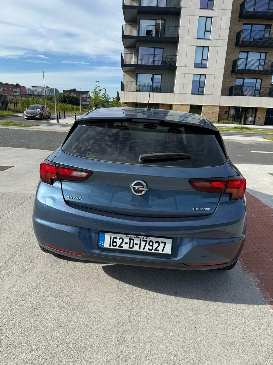Opel Astra 1.0T petrol New Nct 08/27 - Image 4