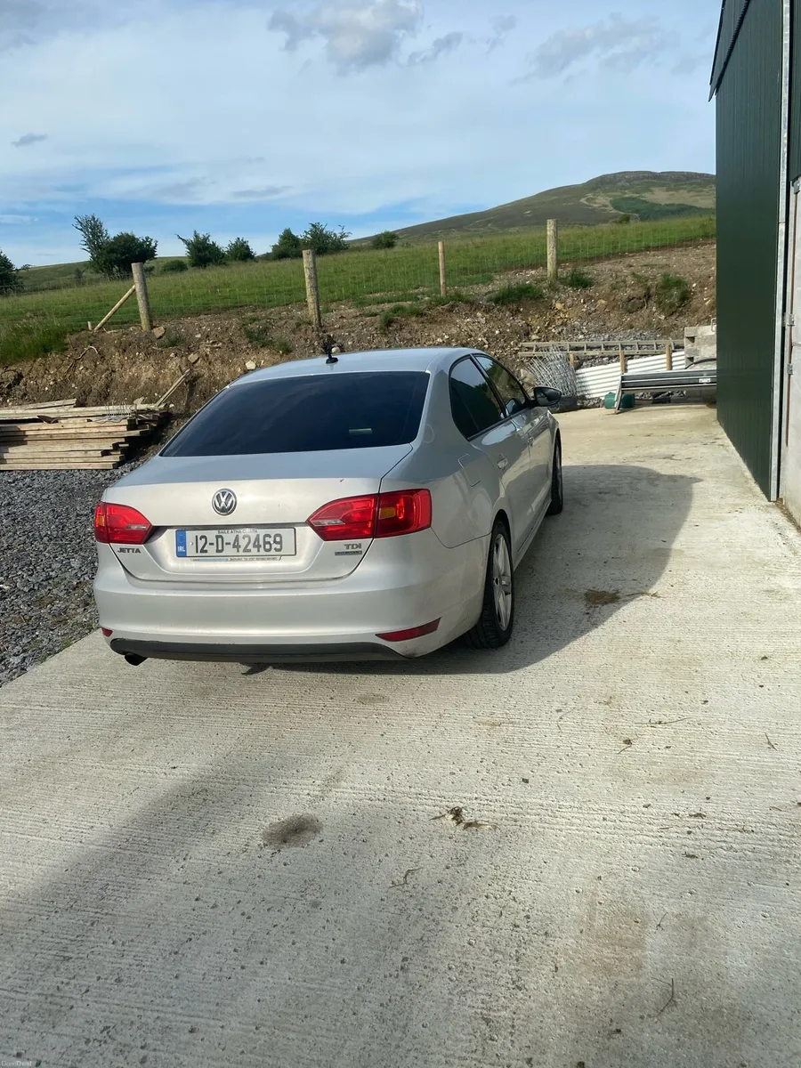 Volkswagen mk6 Jetta - Image 3