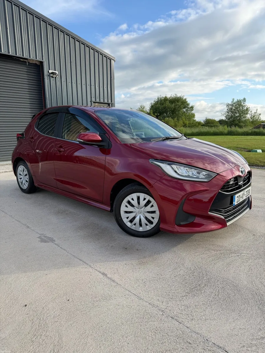 2020 Toyota Yaris Hybrid Low KMS - Image 1