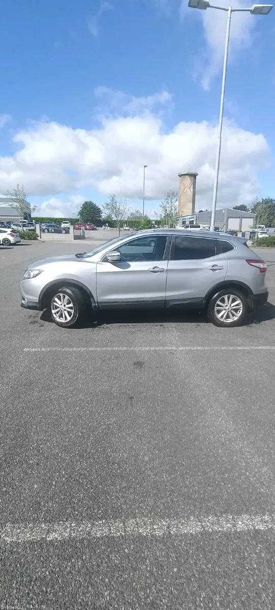 Nissan Qashqai J11 SV Premium *Low Kilometers* - Image 4