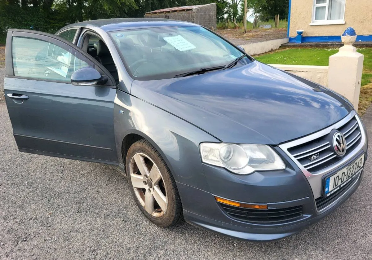 Volkswagen Passat 2010 - Image 3