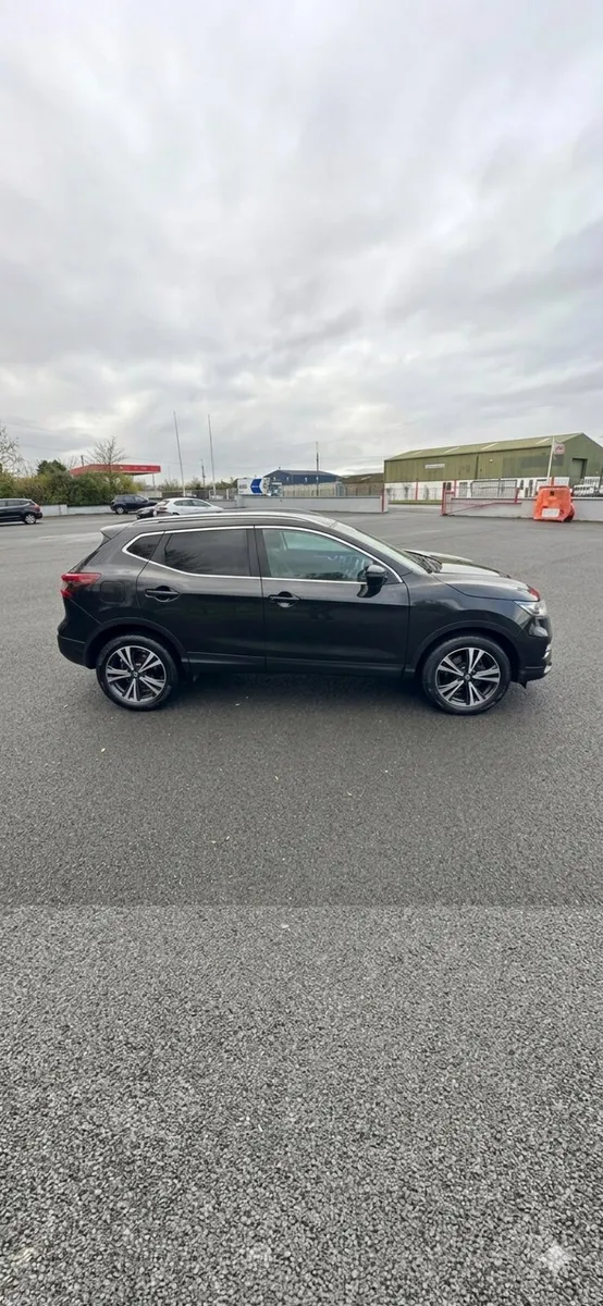 Nissan Qashqai - Image 1