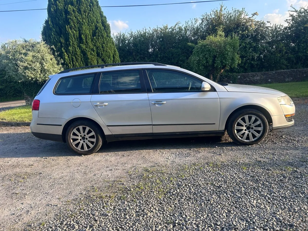 VW Passat estate 2009 - Image 2