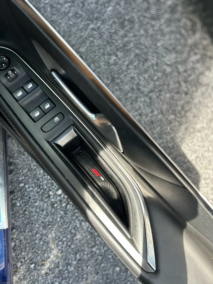 Peugeot 3008 Blue Automatic - Image 4