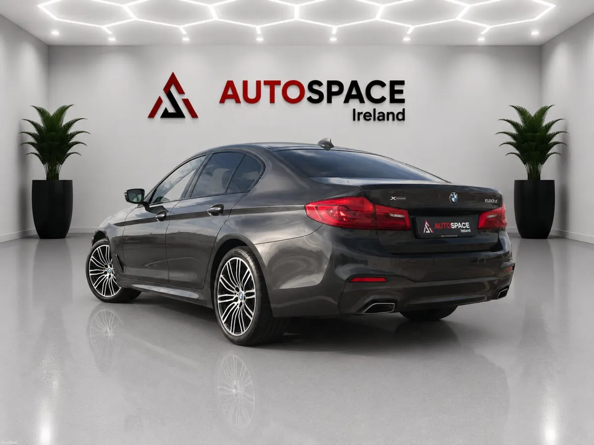 171 BMW 530 d X-DRIVE M-Sport - Image 2