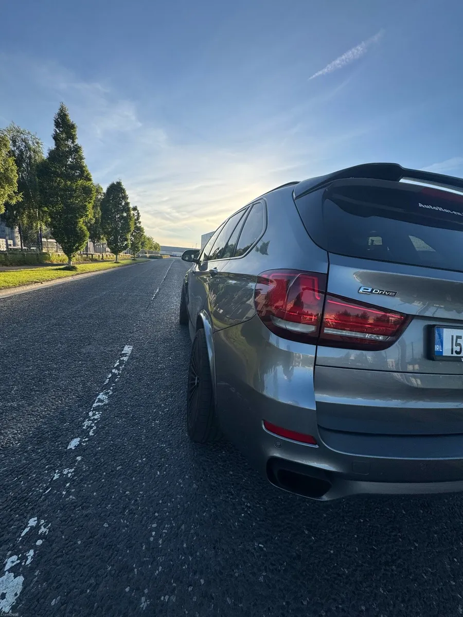 Bmw X5 40e MPerformance - Image 2