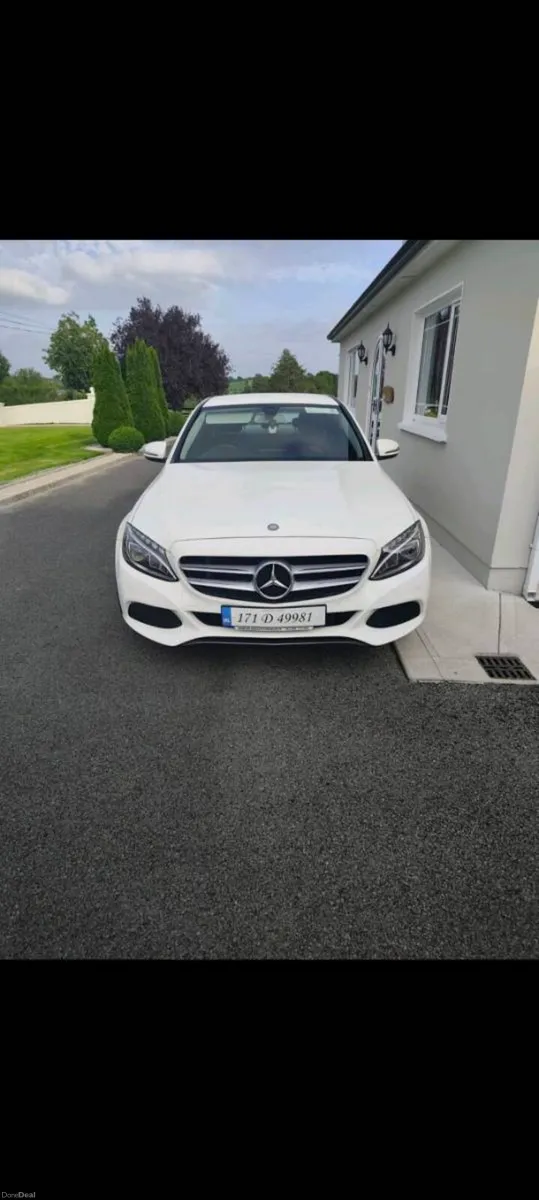 Mercedes c200d auto low kms - Image 3