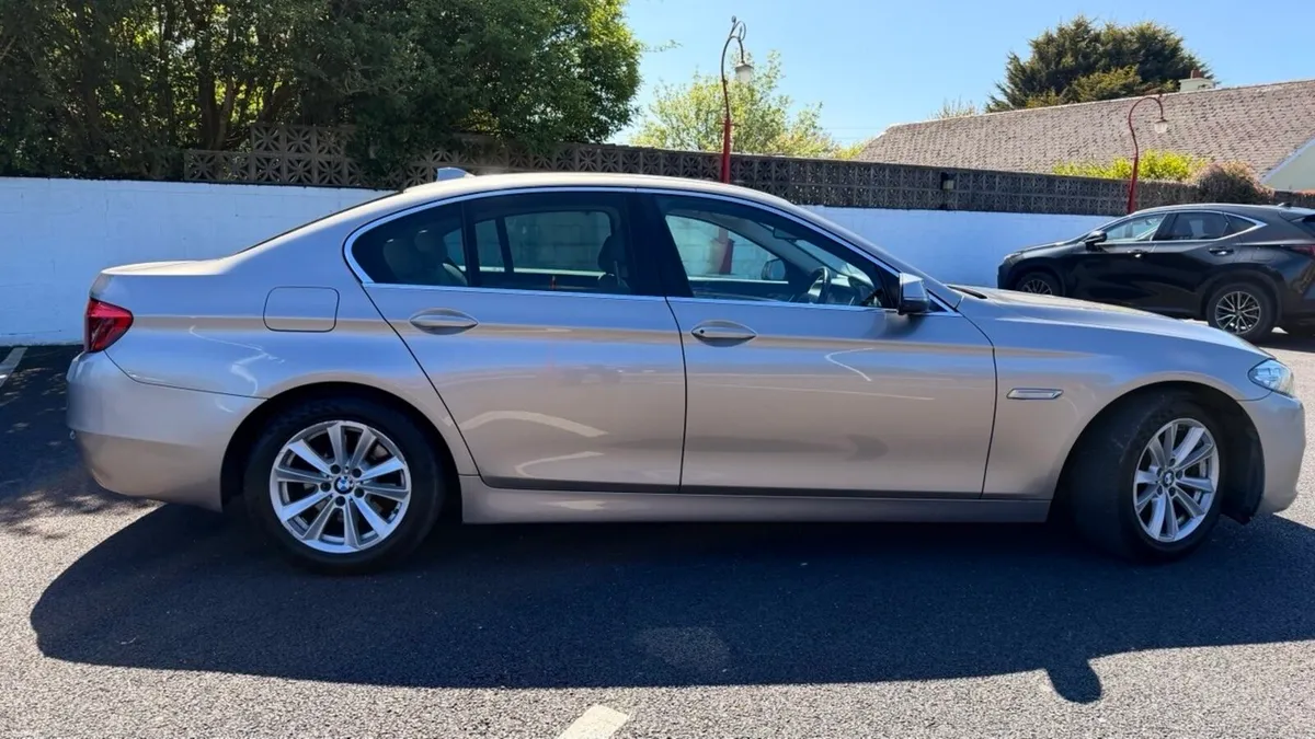 BMW 520D LCI F10 SE 2015 Fresh NCT Keys Irish Car - Image 3