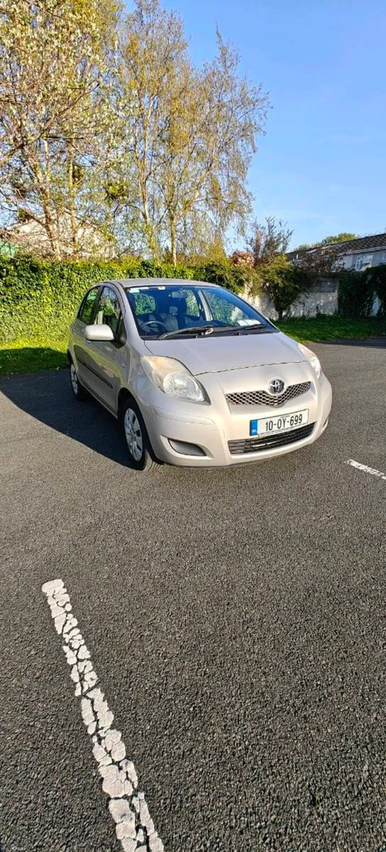 Toyota Yaris 2010 5 door Luna - Image 1
