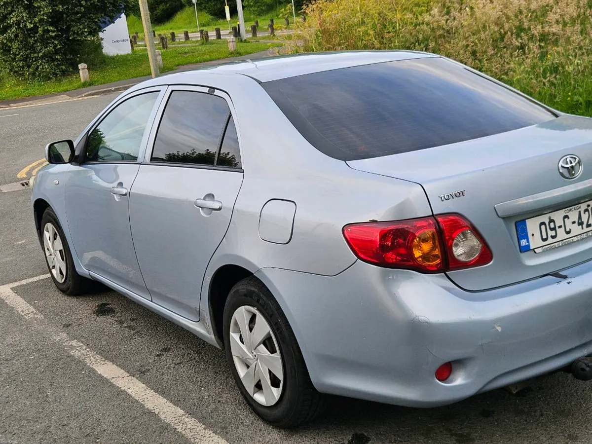 🚗 Toyota Corolla 1.4 D-4D 2009 - Image 4