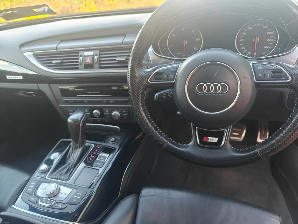 Audi A7 2017 Black Edition, quick sale - Image 4