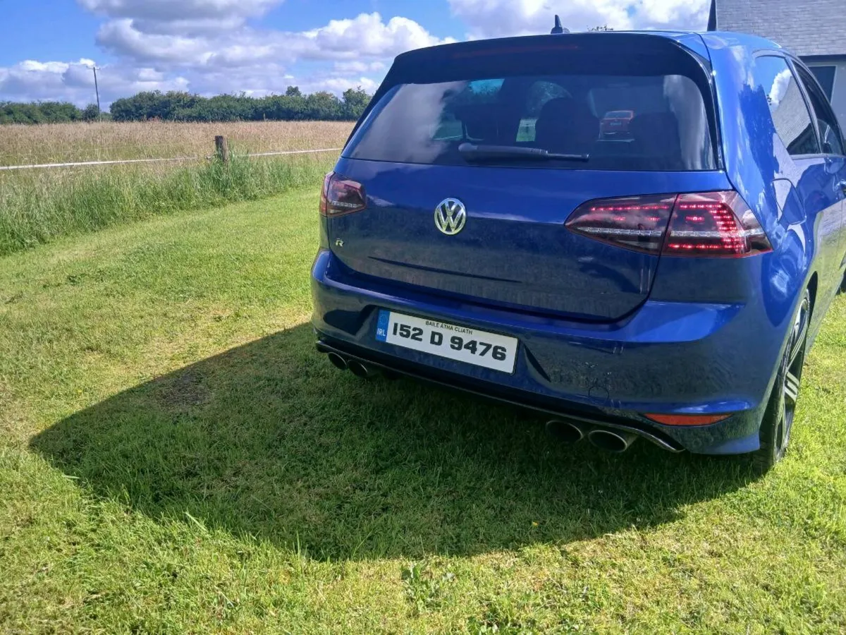 VOLKSWAGEN GOLF R 2.0 PETROL 300BHP - Image 4