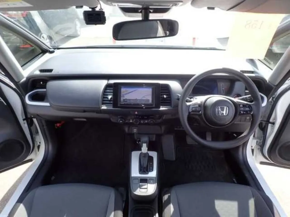 Honda Fit 1.5 HYBRID AUTOMATIC - CRUISE CONTROL - Image 3