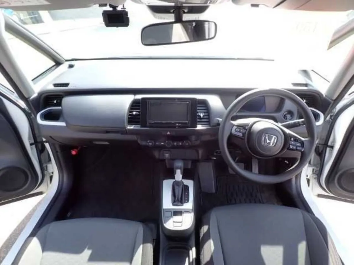 Honda Fit 1.5 HYBRID AUTOMATIC - CRUISE CONTROL - Image 3