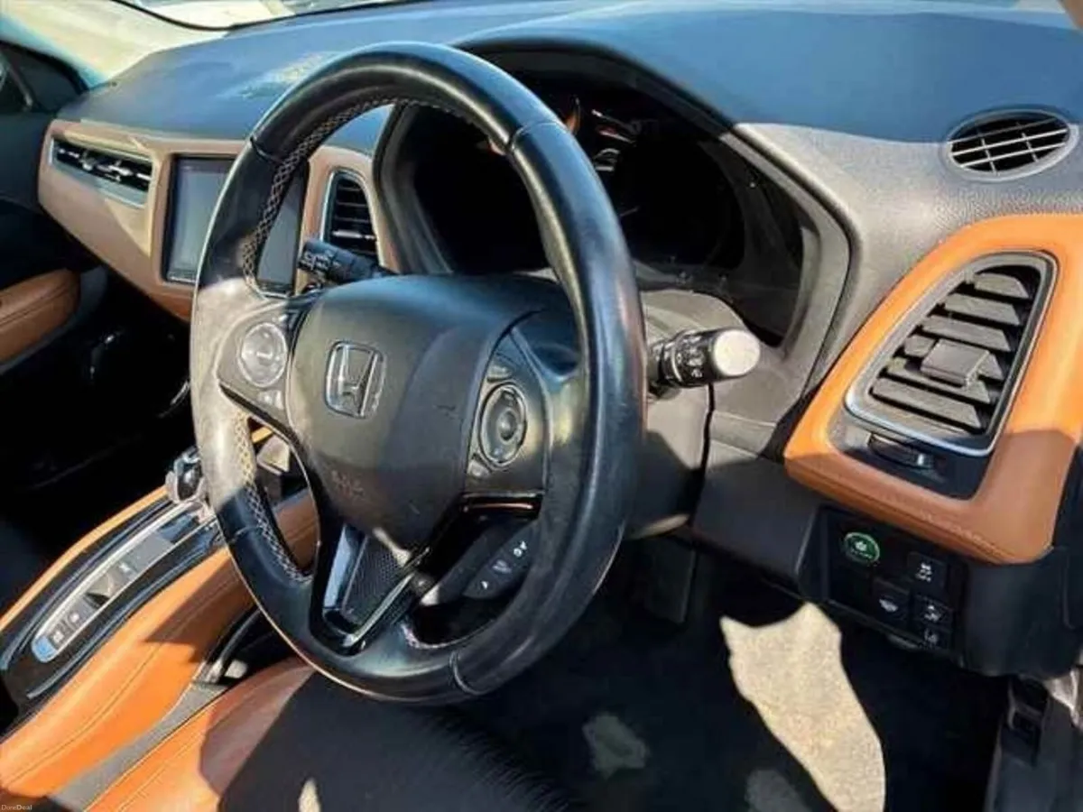 Honda Vezel 1.5 HYBRID AUTOMATIC - BROWN LEATHER I - Image 3