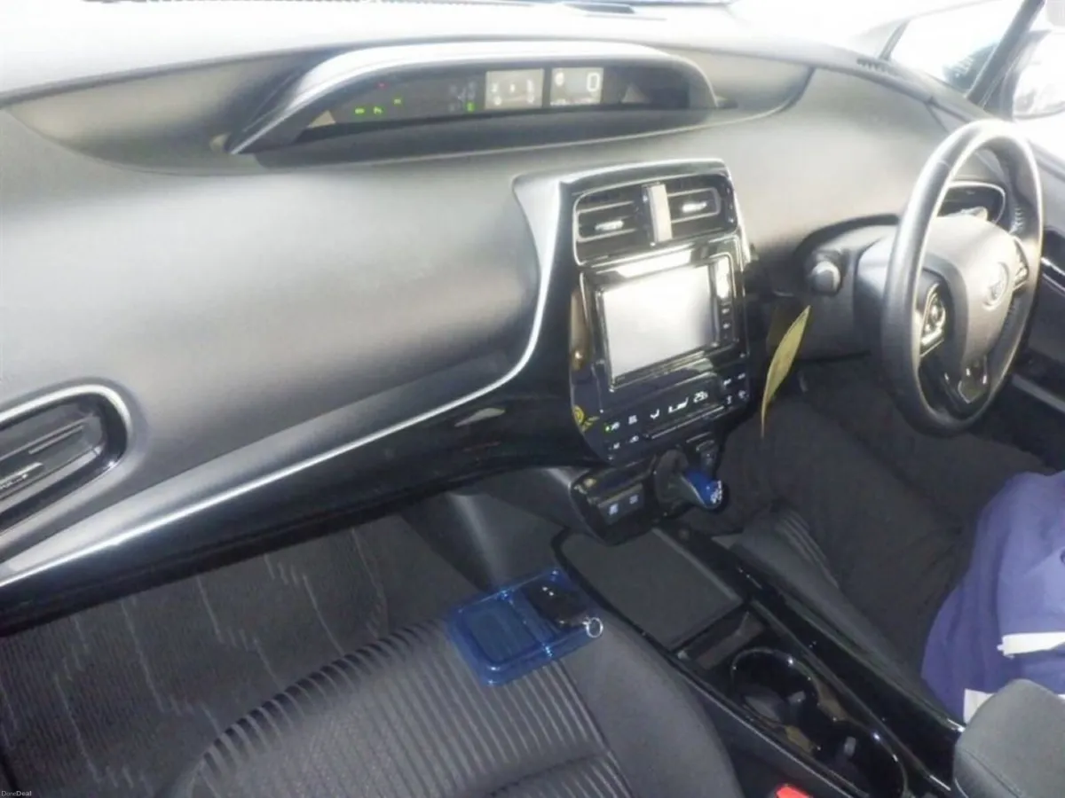 Toyota Prius 1.8 HYBRID AUTOMATIC - FACTORY ALLOY - Image 3